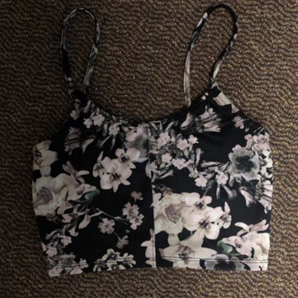 Crop top - Picture 2 of 2